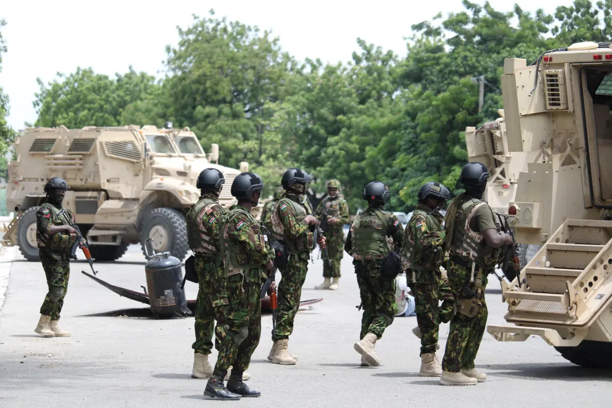 Kenyans-police-officers-prepared-to-deploy-to-Bas-Delmas-in-the-base-of-gang-leader-_Jimmy-Barbecue-Cherizie_-