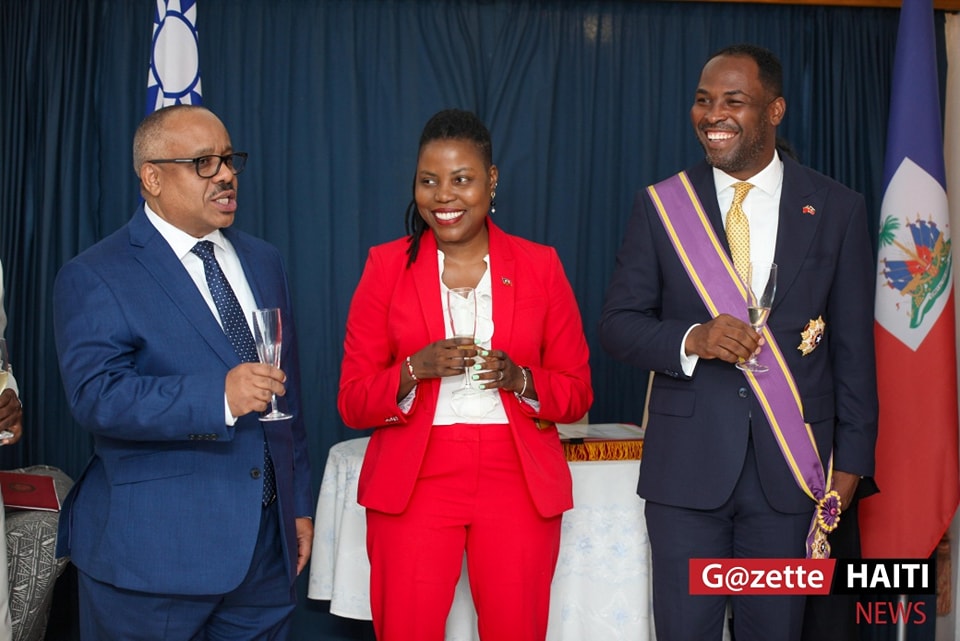Roudy Stanley Penn, son épouse Daniella Jacques et le CPT Louis Gérald Gilles