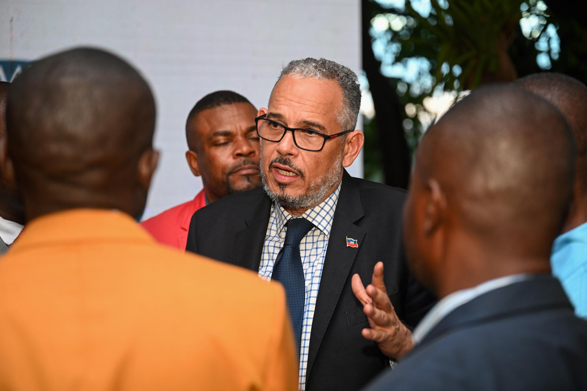 Le PM renforce le dialogue local autour des élections