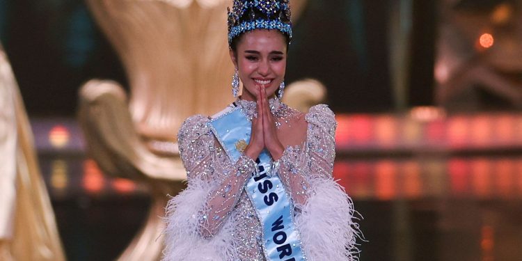 Opal Suchata Chuangsri, Miss Thaïlande, sacrée Miss Monde 2025