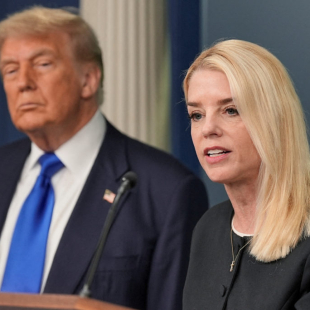 Affaire Epstein : tensions au sein du camp Trump après le mémorandum du DOJ