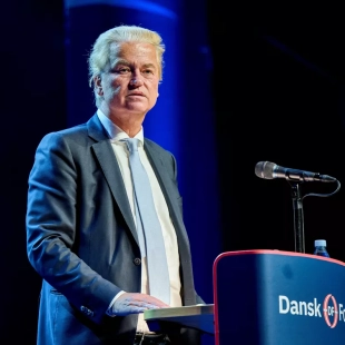 7c6f1ab2b1bb73d5e2122b0d3c2a8e4fbbaf010cb708b79bcabf2789a11f372d