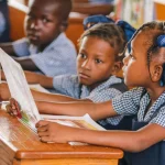 Crises éducatives : l’UNESCO et l’Union européenne débloquent plus de 7 millions d’euros pour Haïti et l’Afghanistan