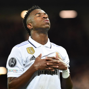 vinicius-63f5376141063