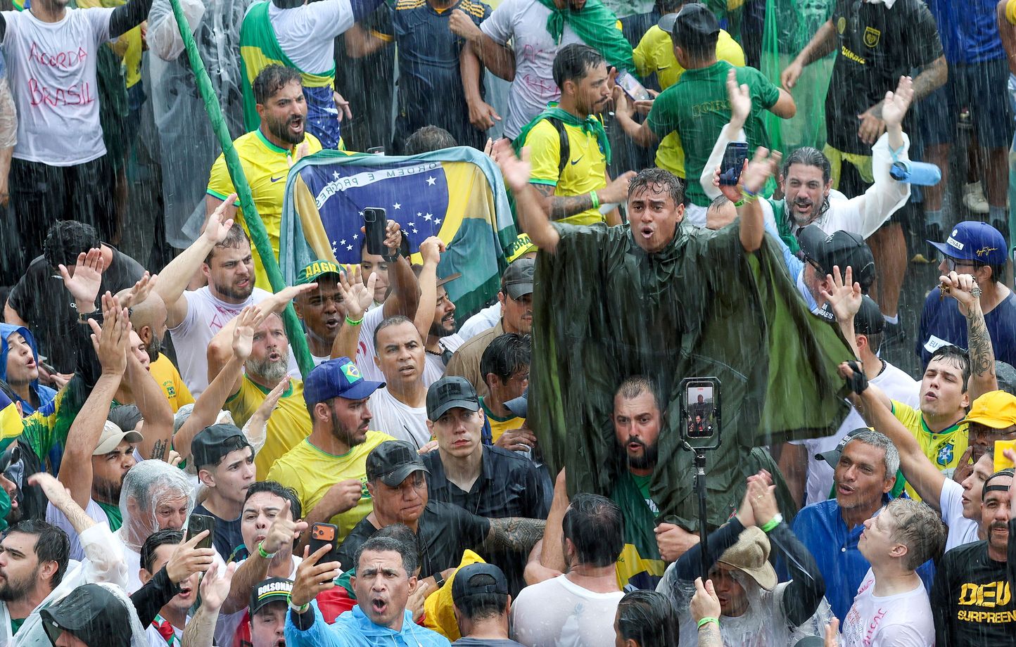 1444x920_la-foudre-a-frappe-le-25-janvier-2026-pres-d-une-manifestation-de-partisans-de-l-ancien-president-jair-bolsonaro-a-brasilia