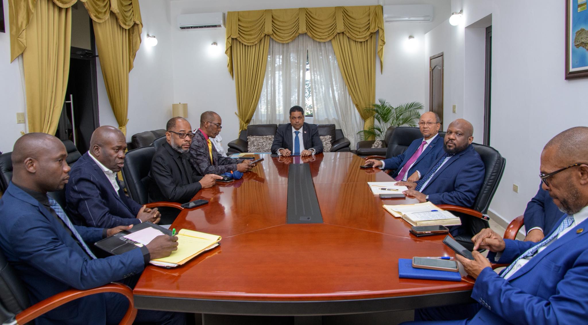 619069230_1291385409679769_938453427850377890_n