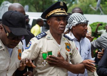 Trafic présumé de munitions : deux anciens hauts responsables de la PNH convoqués par la justice