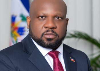 Fin de transition : Smith Augustin se retire et passe le relais à la Primature