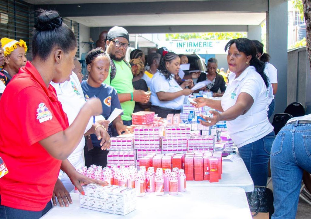 Cliniques mobiles à Canapé-Vert : plus de 2 200 femmes et filles ont reçu des soins gratuits