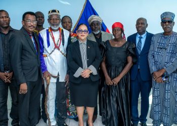 Dialogue national : le gouvernement échange avec des leaders religieux pour renforcer l’unité et la paix