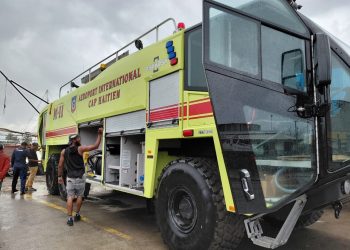 Sécurité aéroportuaire renforcée : Haïti déploie de nouveaux camions d’intervention