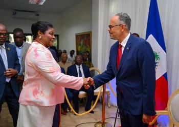 Des tensions apparaissent autour du pacte soutenant le gouvernement
